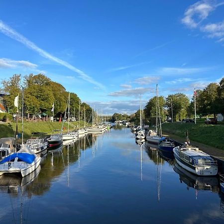 Garten-Wohnung Am Hafen Von Whv Wilhelmshaven Extérieur photo