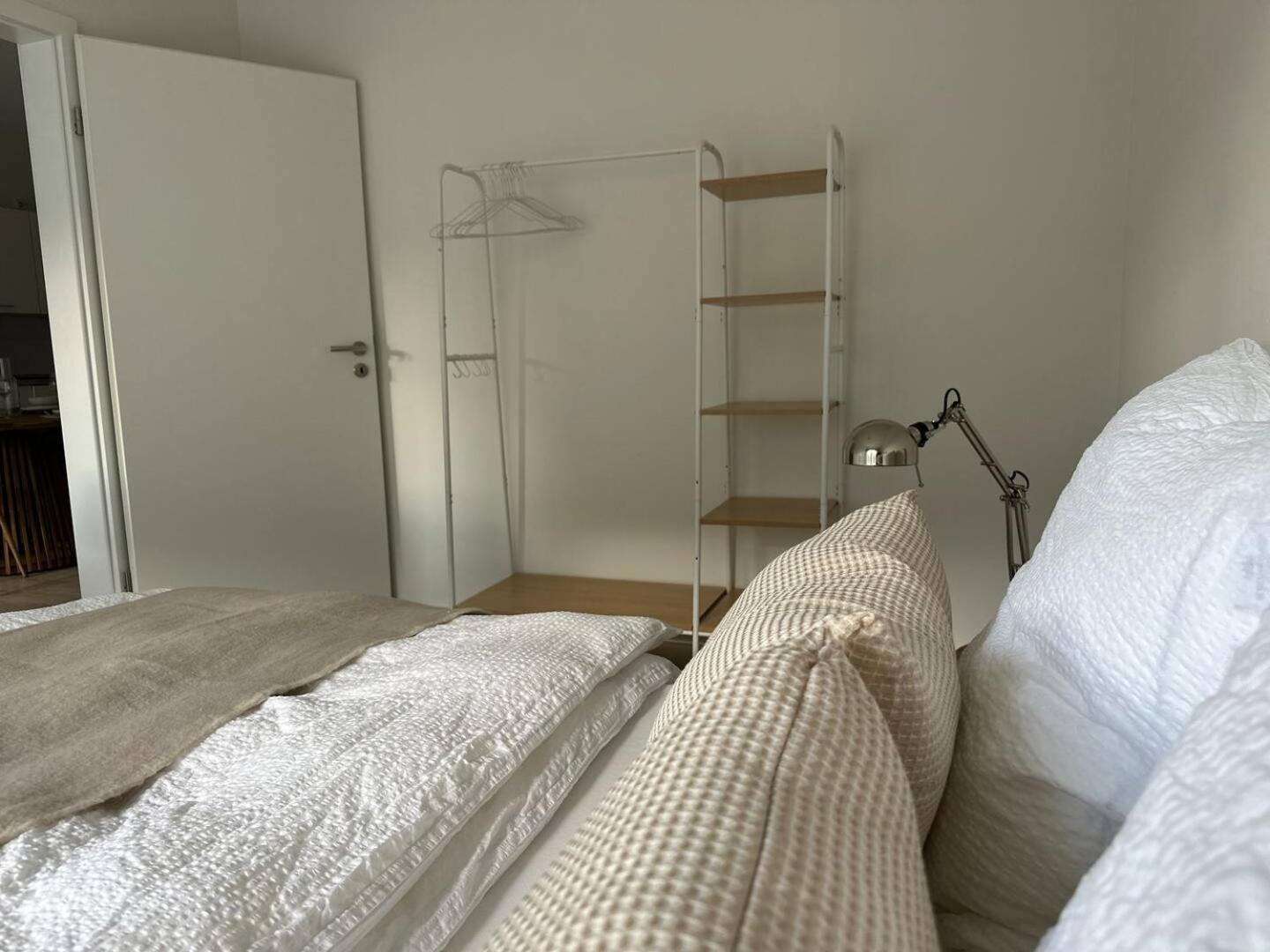 Garten-Wohnung Am Hafen Von Whv Wilhelmshaven Extérieur photo
